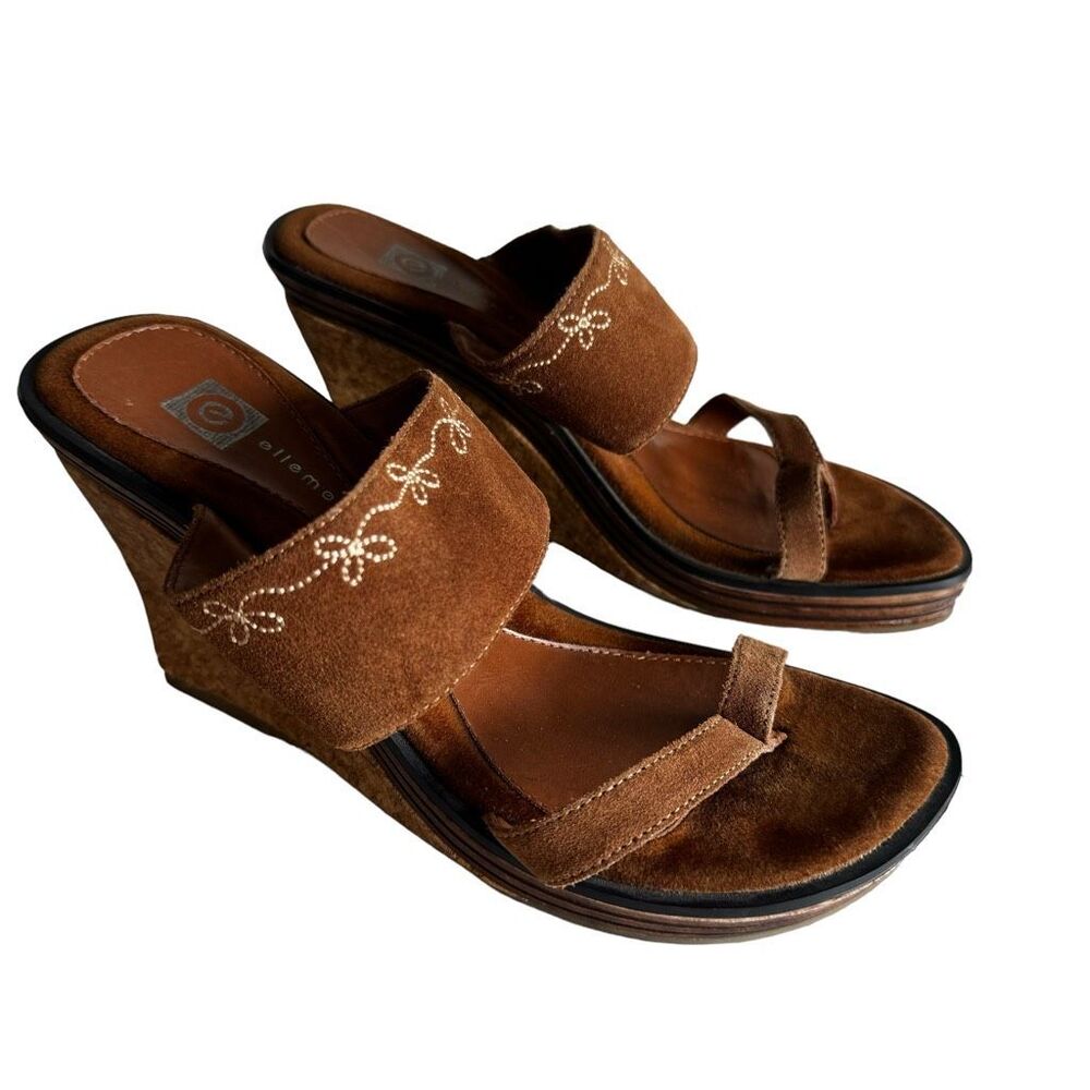 Ellemeno “Lacy” Suede Ring Toe Wedge Sandal With Floral Embroidery Size 7.5 Boho